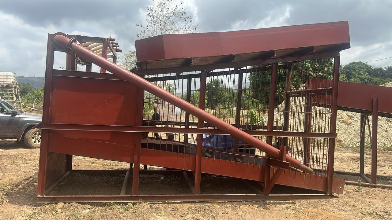 Steel screening and washing plant on the mining site